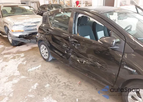 2012 Toyota Prius C Two z USA, uszkodzony, nr VIN JTDKDTB30C1511423